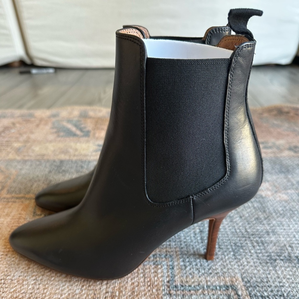 New without box Polo Ralph Lauren Vachetta Calfskin Kitten-Heel Boots - Picture 5 of 8